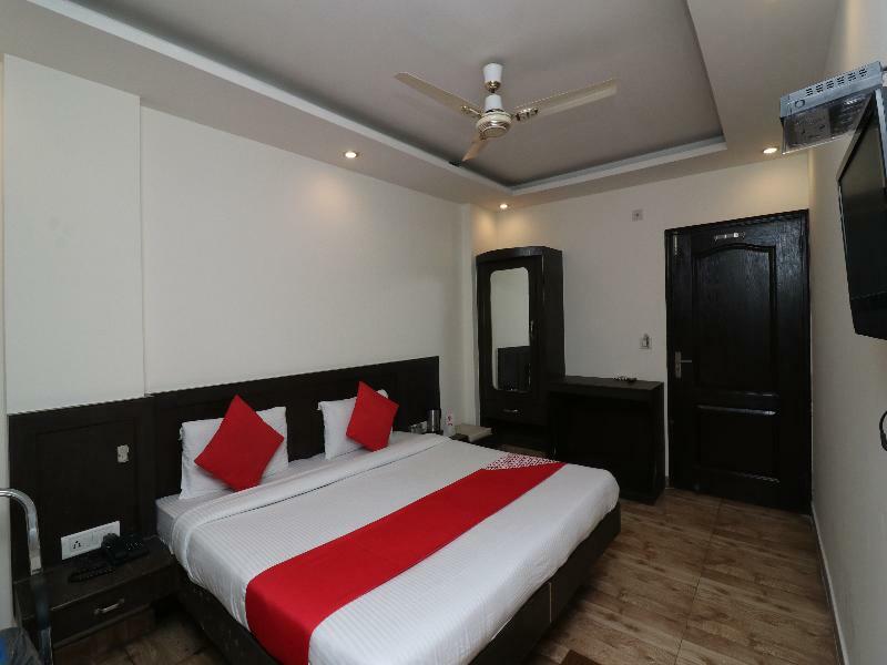 Oyo 27823 Hotel Sahib Delhi  Eksteriør billede
